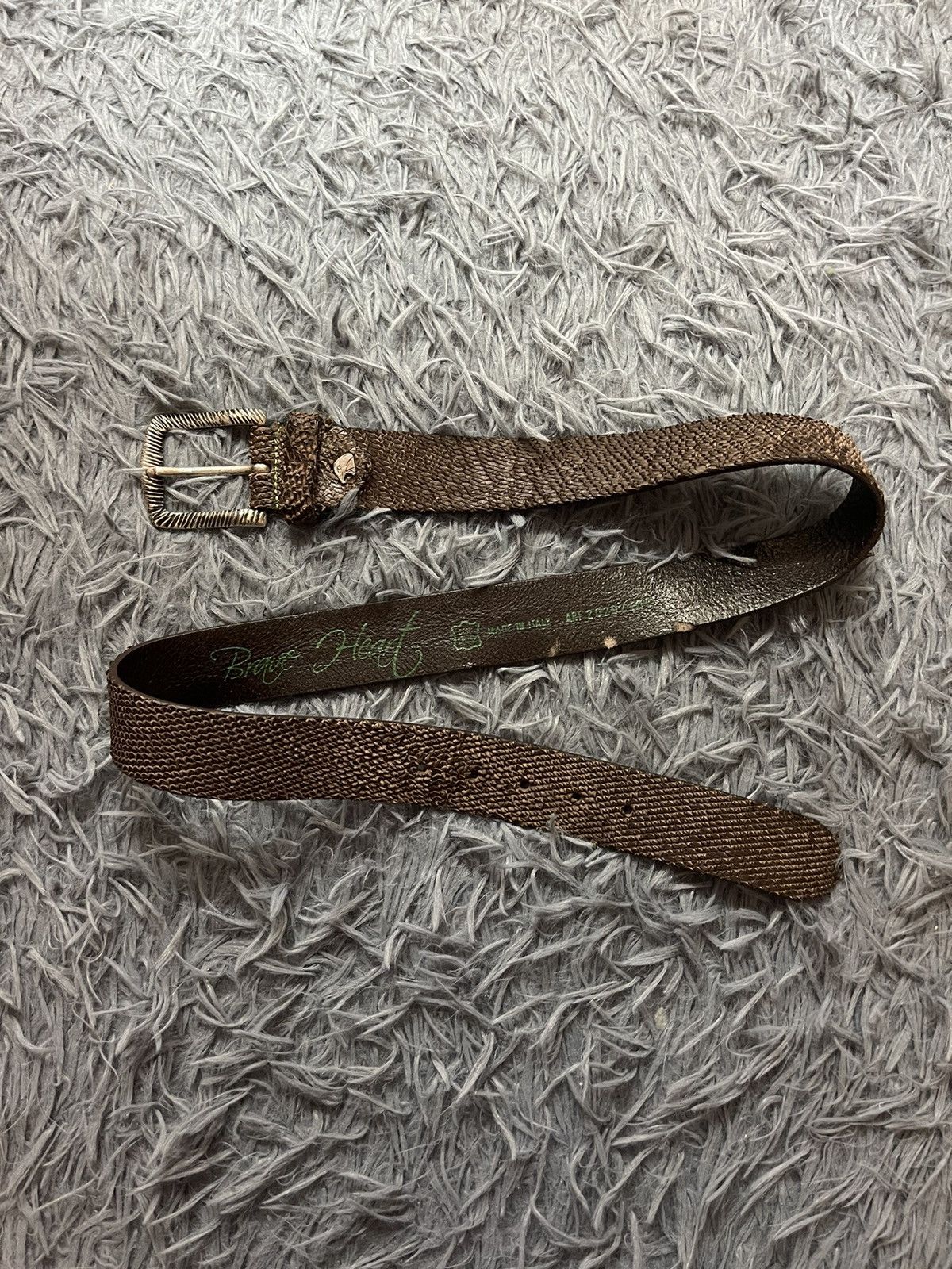 00s Vintage Italian Real Leather Textured Belt Brave Heart