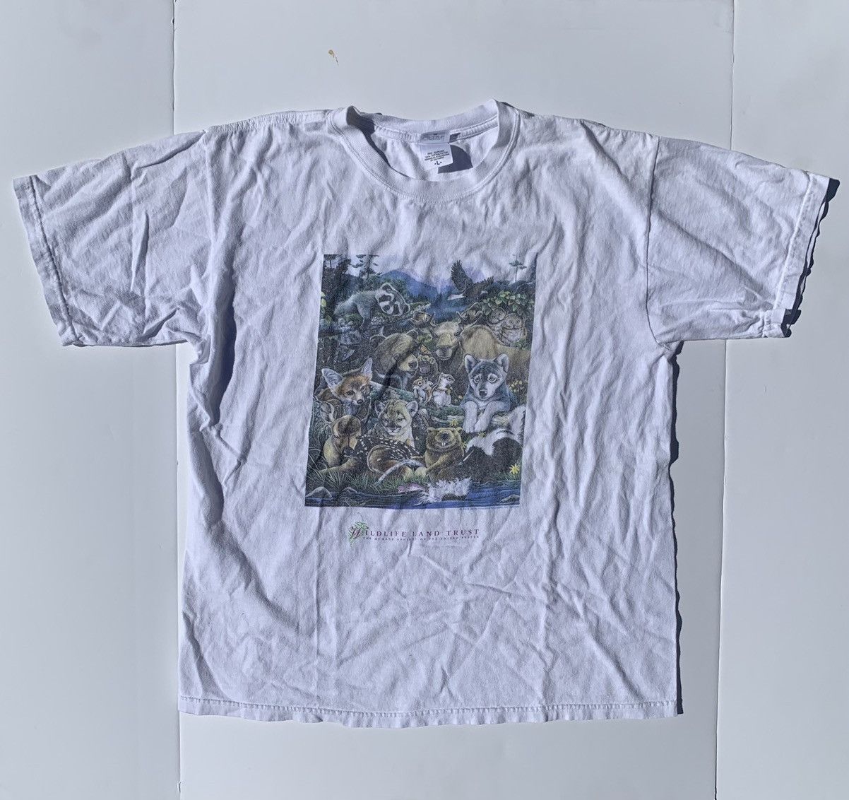 00s Vintage Wildlife Land Trust Animals T Shirt